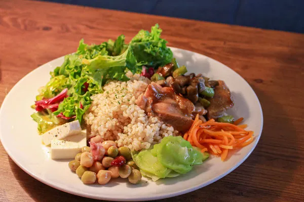 Alimentos Inteligentes para uma Vida Melhor: Dicas Práticas para Incorporar Escolhas Nutritivas na sua Rotina Diária 1 alimentacao saudavel