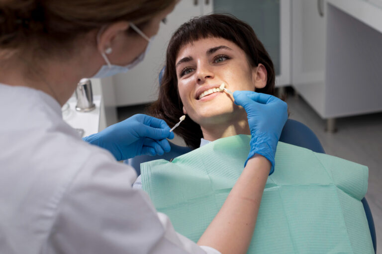 Reabilitação Oral em Diferentes Faixas Etárias: Soluções Personalizadas para Cada Momento da Vida 1 Implante dentario dentes